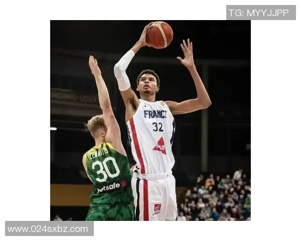 文班亚马法国队首秀狂砍27分大胜意大利引发NBA球探热烈关注