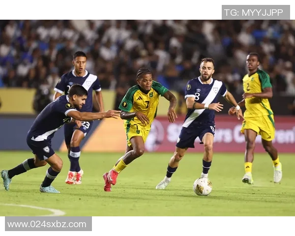 美金杯激战墨西哥对决加拿大谁能笑到最后